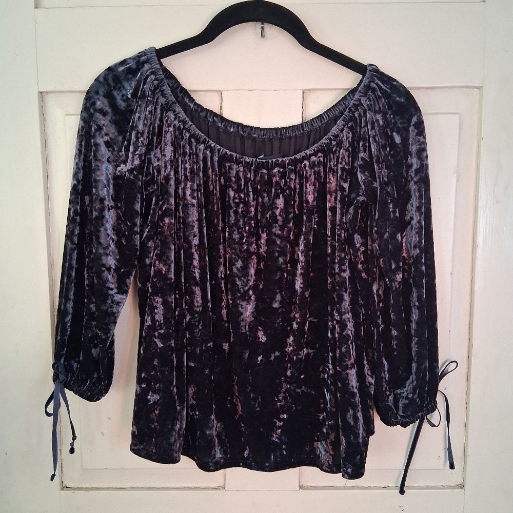 American Eagle Outfitters Crushed Velvet Peasant Style Top in Midnight Blue Sz S